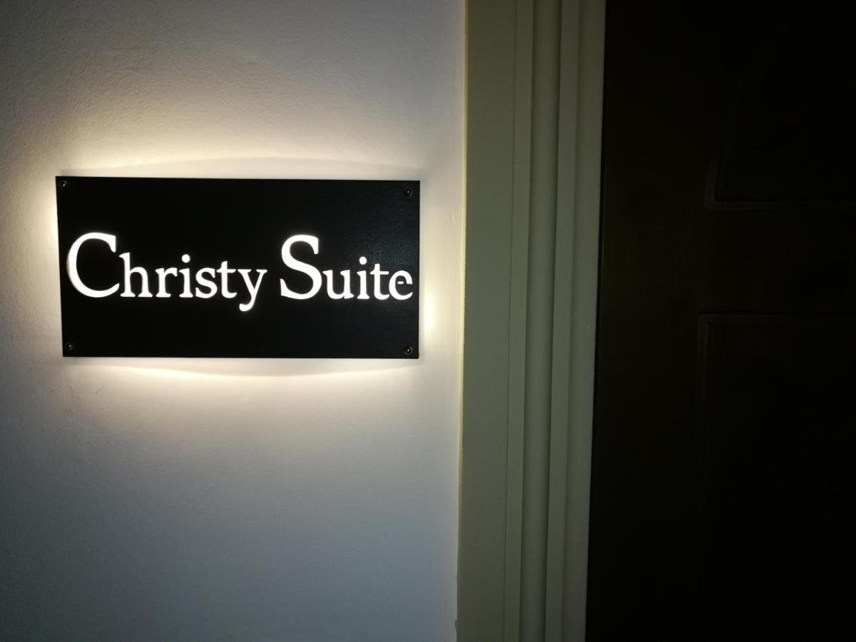 Christy Suite Elegante Appartamento Nel Centro Storico Di آنسيو المظهر الخارجي الصورة
