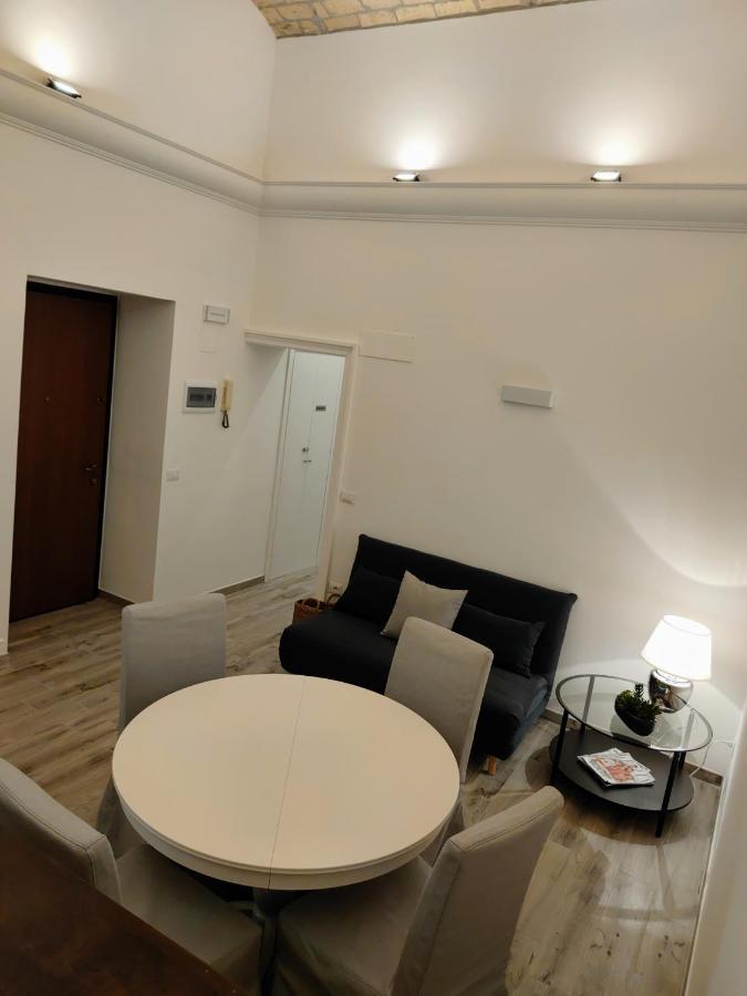 Christy Suite Elegante Appartamento Nel Centro Storico Di آنسيو المظهر الخارجي الصورة