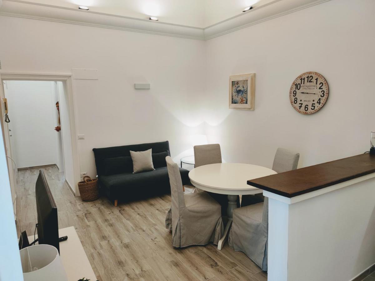Christy Suite Elegante Appartamento Nel Centro Storico Di آنسيو المظهر الخارجي الصورة